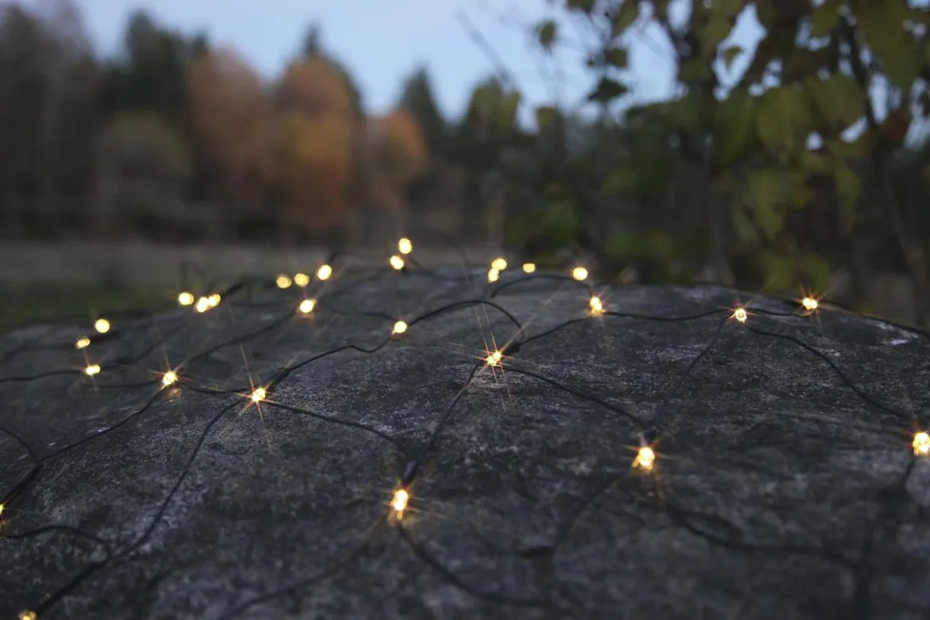 LED Lichternetz mit 160 warmweißen LEDs, 4 x 1 Meter für den Innen-und Außenbereich