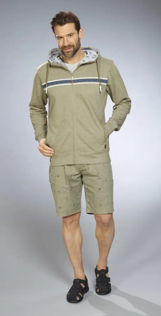 Kapuzenjacke, Farbe khaki, Gr.M