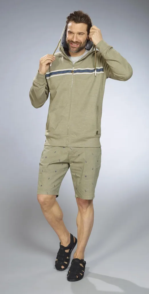 Kapuzenjacke, Farbe khaki, Gr.M