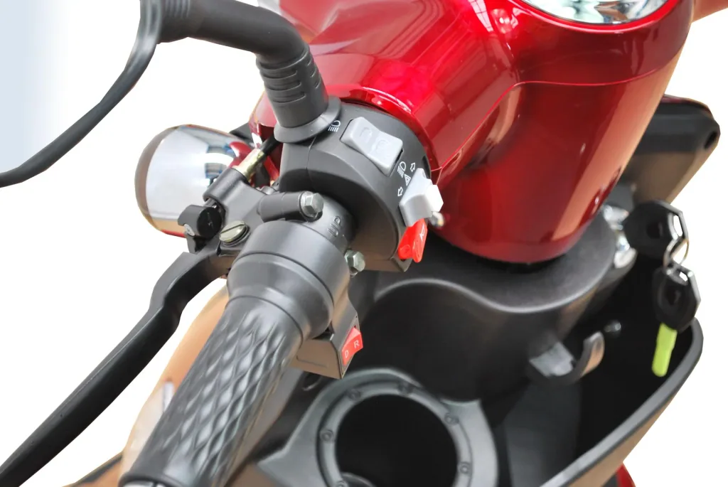 E-Scooter 4 Räder rot - 20 Ah Li-Io Akku - 25 km/h - Seniorenmobil