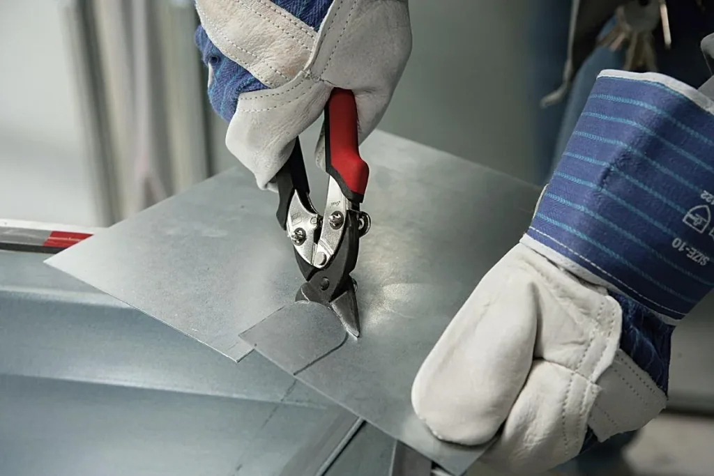 Ideal-Schere, klein und wendig D15A-SB