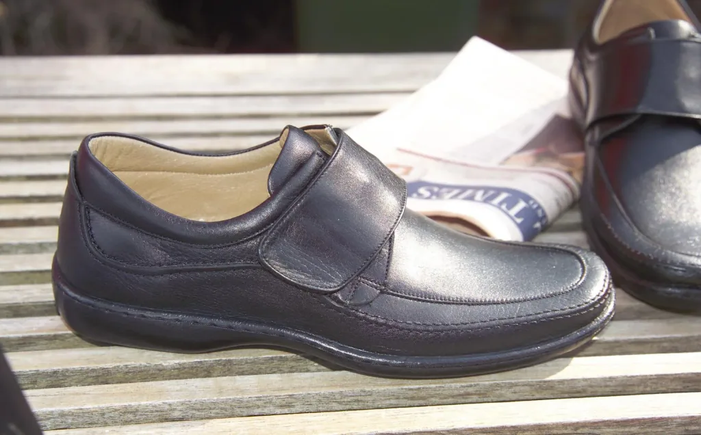 Komfortschuh, schwarz, Gr. 40