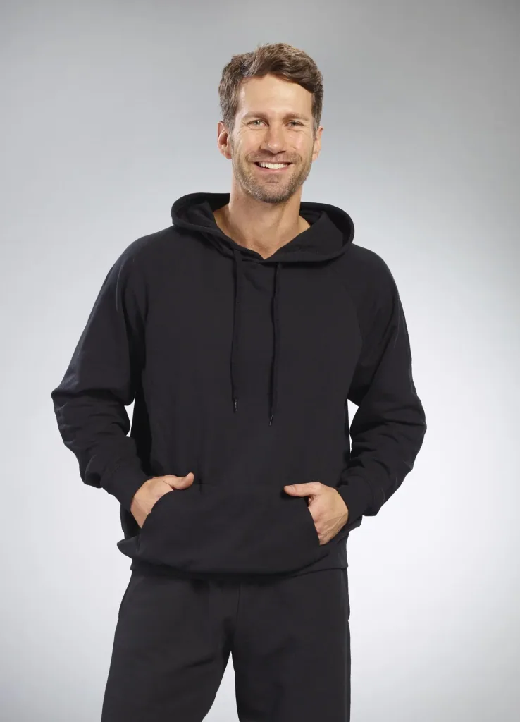 Hoody mit Kängurutasche, Farbe schwarz, Gr.M