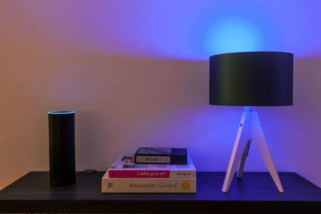 tint LED Zusatzlampe mit 9,5 Watt, E27 in weiß und bunt