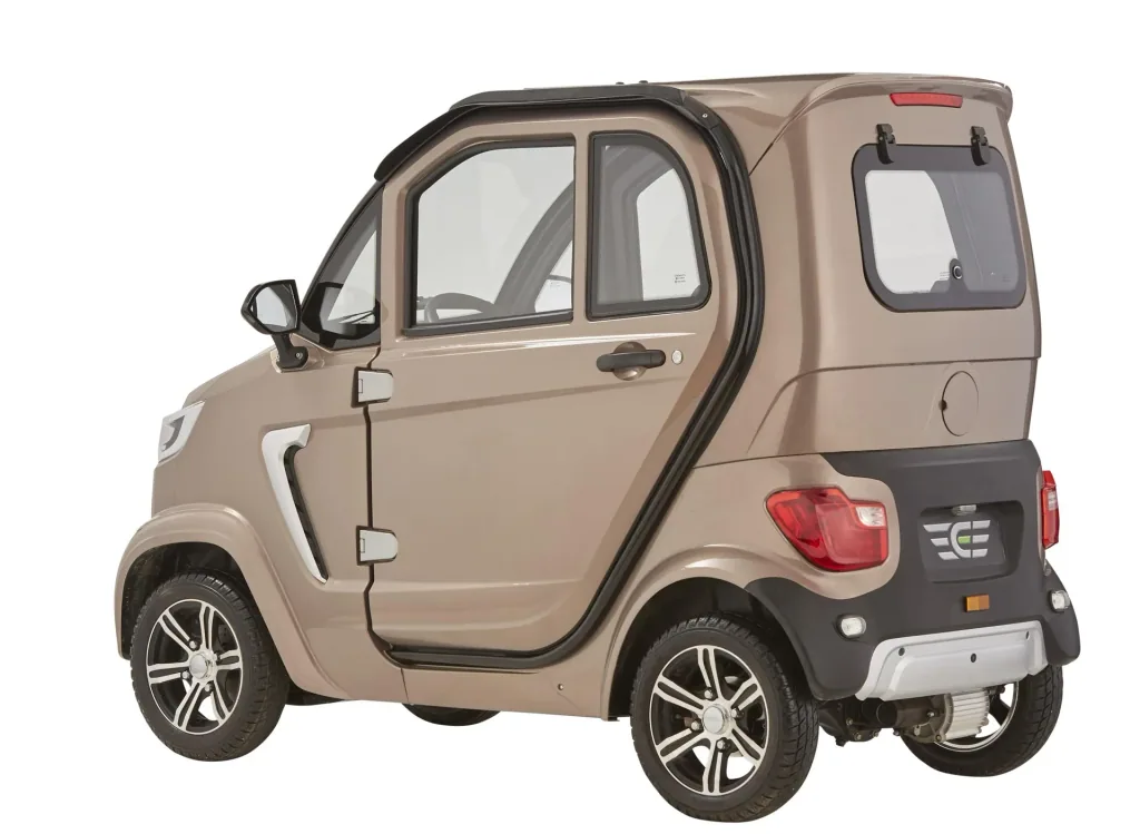 4-Rad E-Kabinenfahrzeug eLazzy Premium 45 km/h terraplatinum, mit kostenloser Vor-Ort-Einweisung