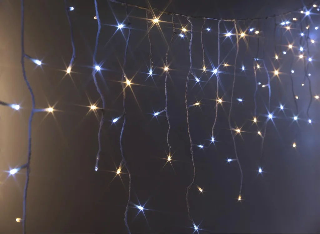 Eisregen Lichterkette mit 480 kaltweißen LED - Länge 12 m