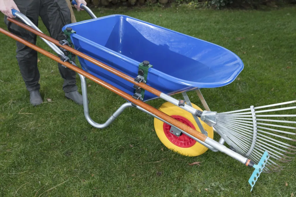 Gartengeräte Schubkarrenhalterung bis max. 50 mm Schubkarrenrandbreite, LxB 190x50 mm, Gewicht 590 g