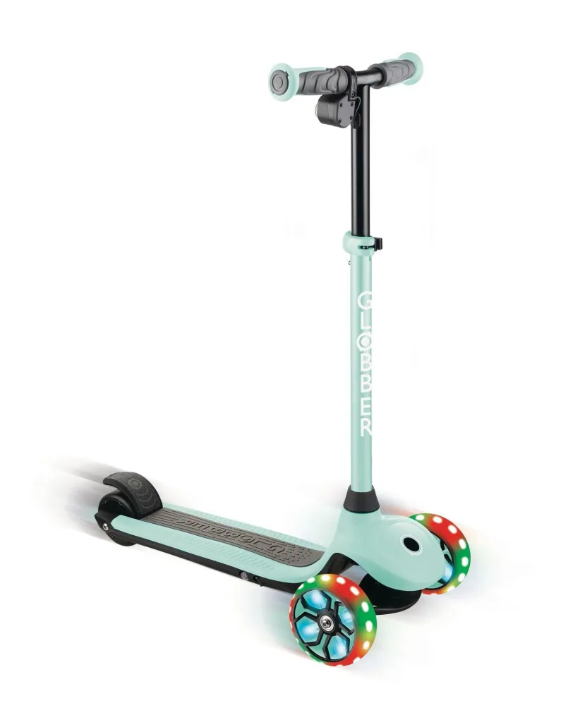 ONE K E-MOTION 4 PLUS   E-Scooter, Lithium-Batterie, 80 W Motor, 125/90 mm, 3-rädrig, LED-Rollen, mint