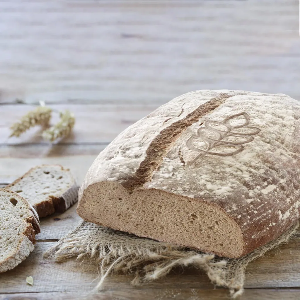 Peddigrohr-Gärkörbchen mit Holzboden und Motiv und praktischen Bezügen