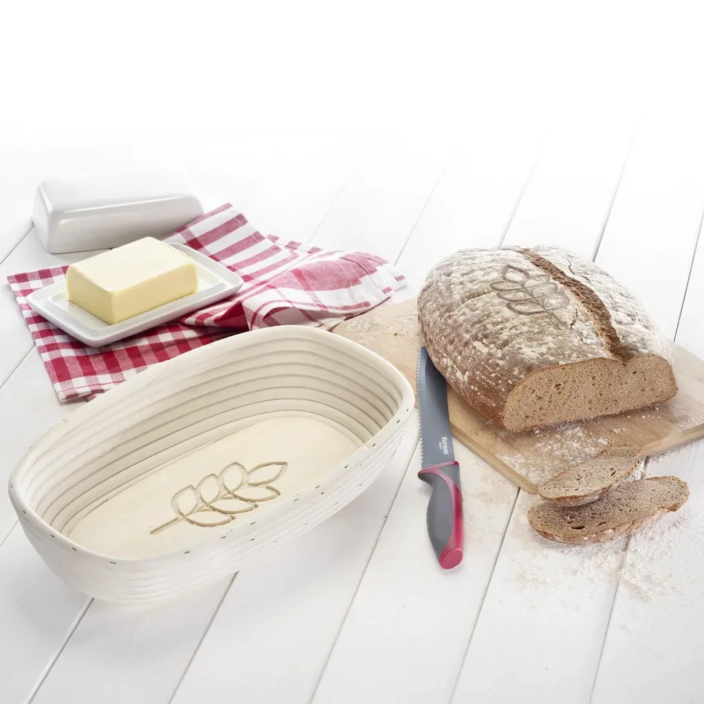 Peddigrohr-Gärkörbchen mit Holzboden und Motiv und praktischen Bezügen