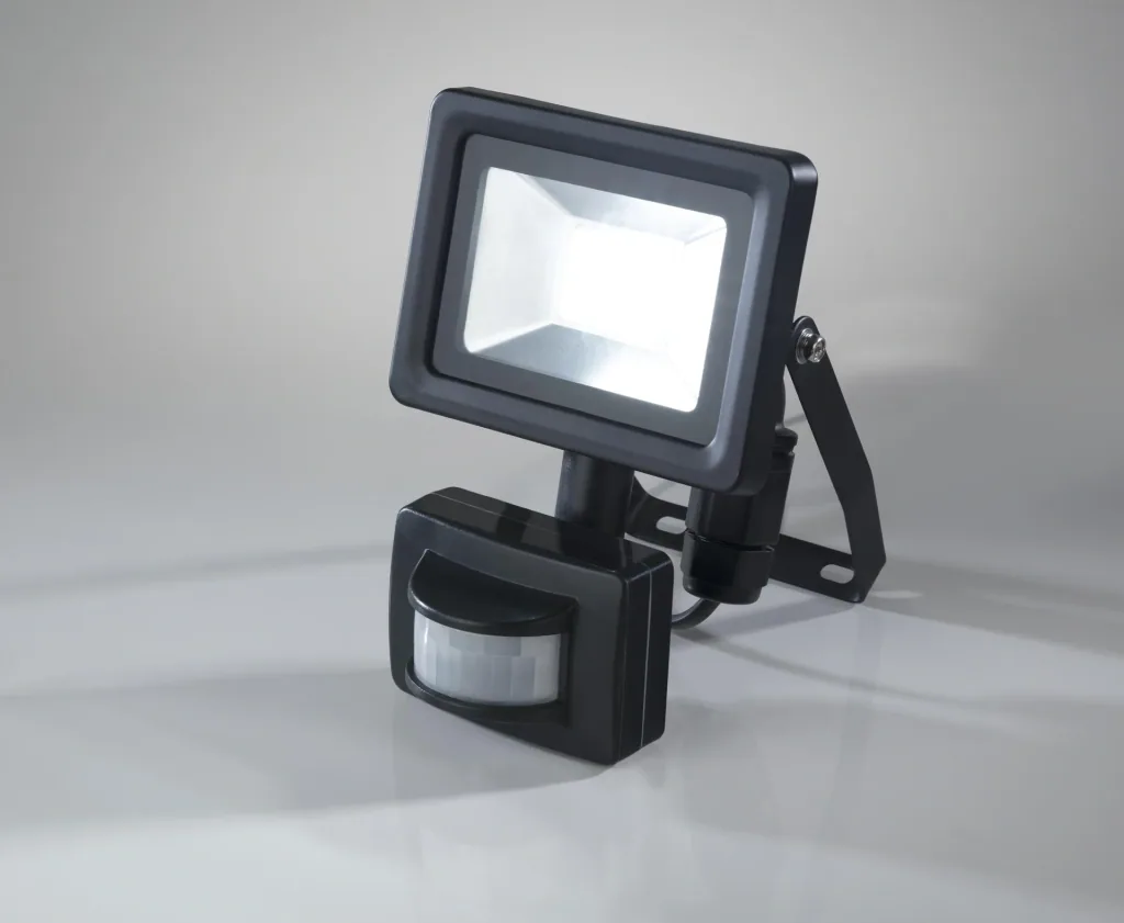 LED Fluter mit Bewegungsmelder, 50 Watt, 4000 Lumen, IP44