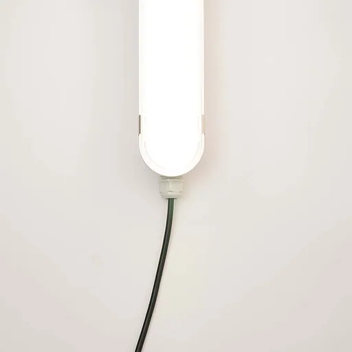 Shada LED-Wannenleuchte 120 cm 30 W
