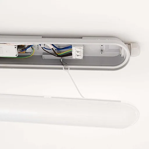Shada LED-Wannenleuchte 120 cm 30 W