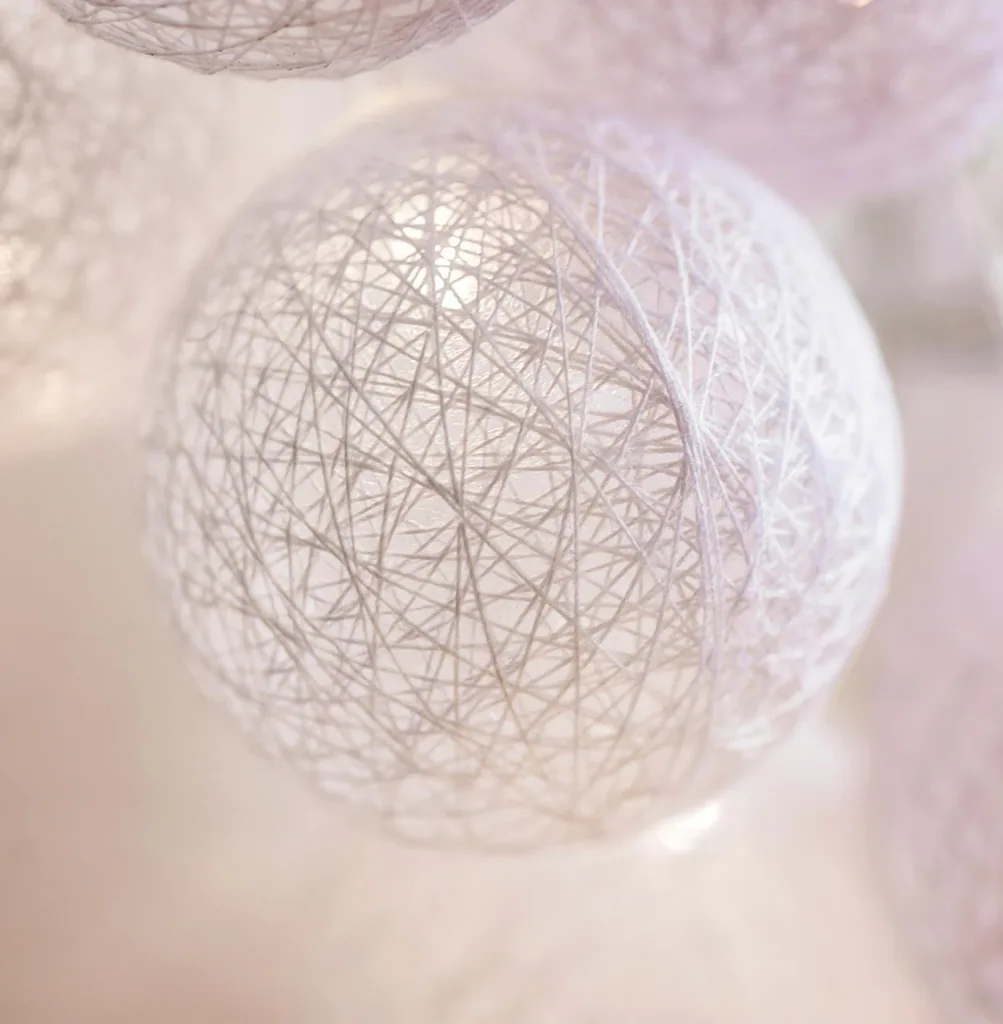 Alavya Home Lichterkette Cotton Ball 10er