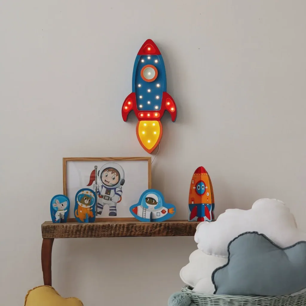 Little Lights Nachtlicht Kinder, Nachtlampe Raketenschiff - 100% Kiefernholz natur, Farbe: Marineblau/Rot