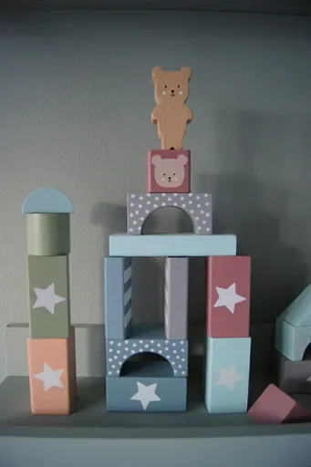 Jabadabado Kinderspielzeug, Bauklötze, Bausteine Spielzeug - Set Teddy, Farbe: Rosa. Grün. Blau