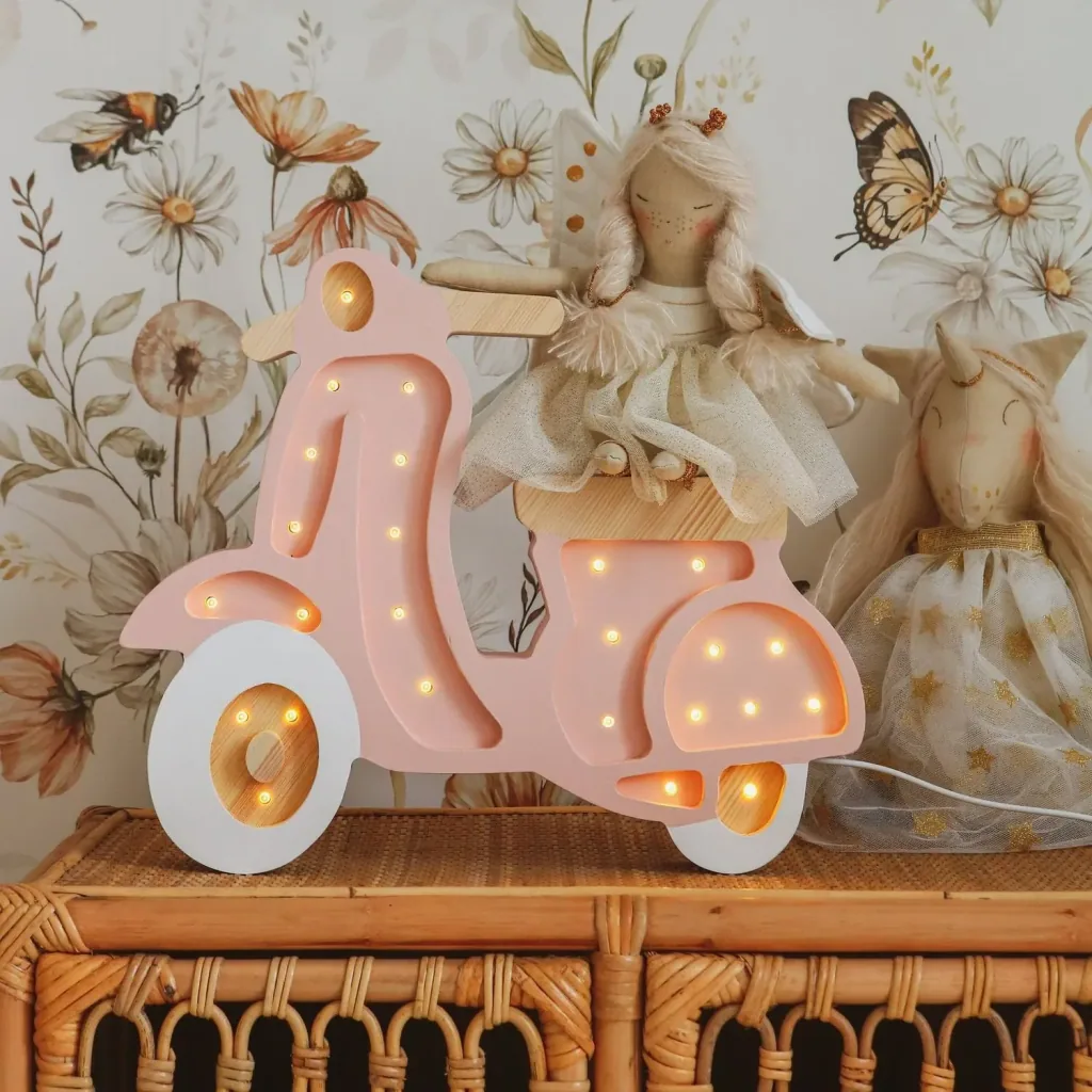 Little Lights Nachtlicht Kinder, Nachtlampe Vespa-Roller - 100% Kiefernholz natur, Farbe: Pouder rosa