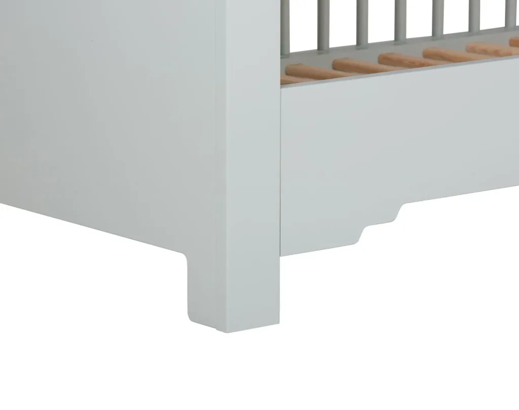 Montmartre Babybett, Kinderbett, Gitterbett - 144 x 75 x 85 cm, Farbe: Salbei grün
