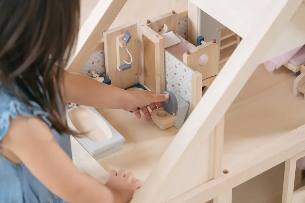 Plan Toys Badezimmer Orchard Zubehör für Puppenhaus