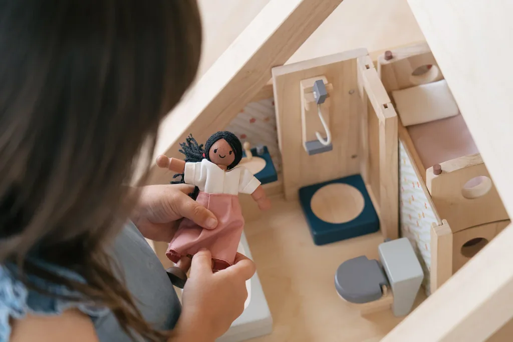 Plan Toys Badezimmer Orchard Zubehör für Puppenhaus
