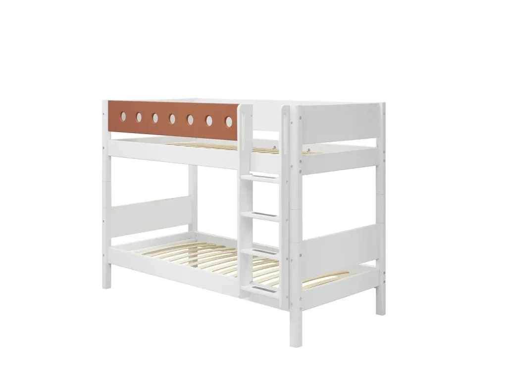 FLEXA Kinderbett, Etagenbett mit Gerader Leiter – Hochwertiges MDF und Kiefer, 90x200 cm, Platzsparende Lösung, Farbe: Weiß/Errröten