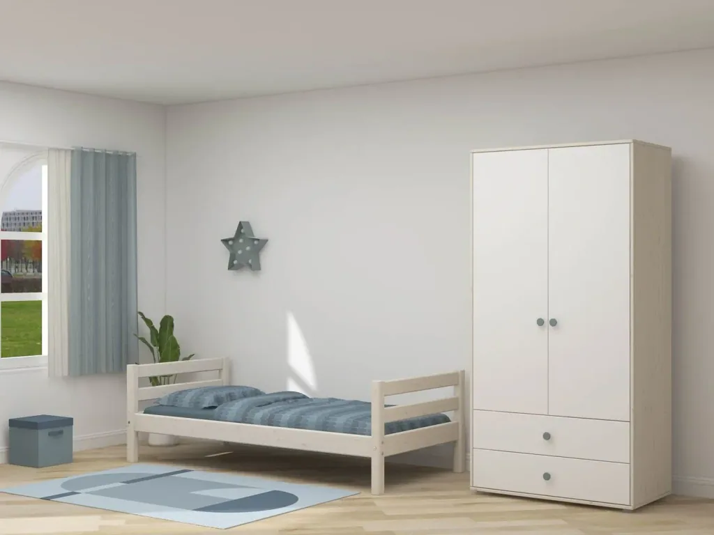 Flexa Kleiderschrank - Classic, mit 2 Türen und 2 Schubladen, 101,3x202,5 cm, Farbe: Weiß gekalkt / Weiß / Türkis