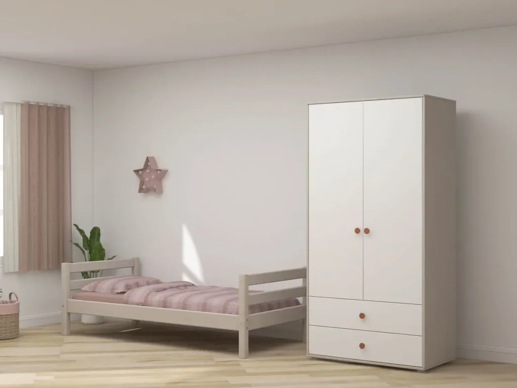 Flexa Kleiderschrank - Classic, mit 2 Türen und 2 Schubladen, 101,3x202,5 cm, Farbe: Grau gekalkt / Weiß / Rouge