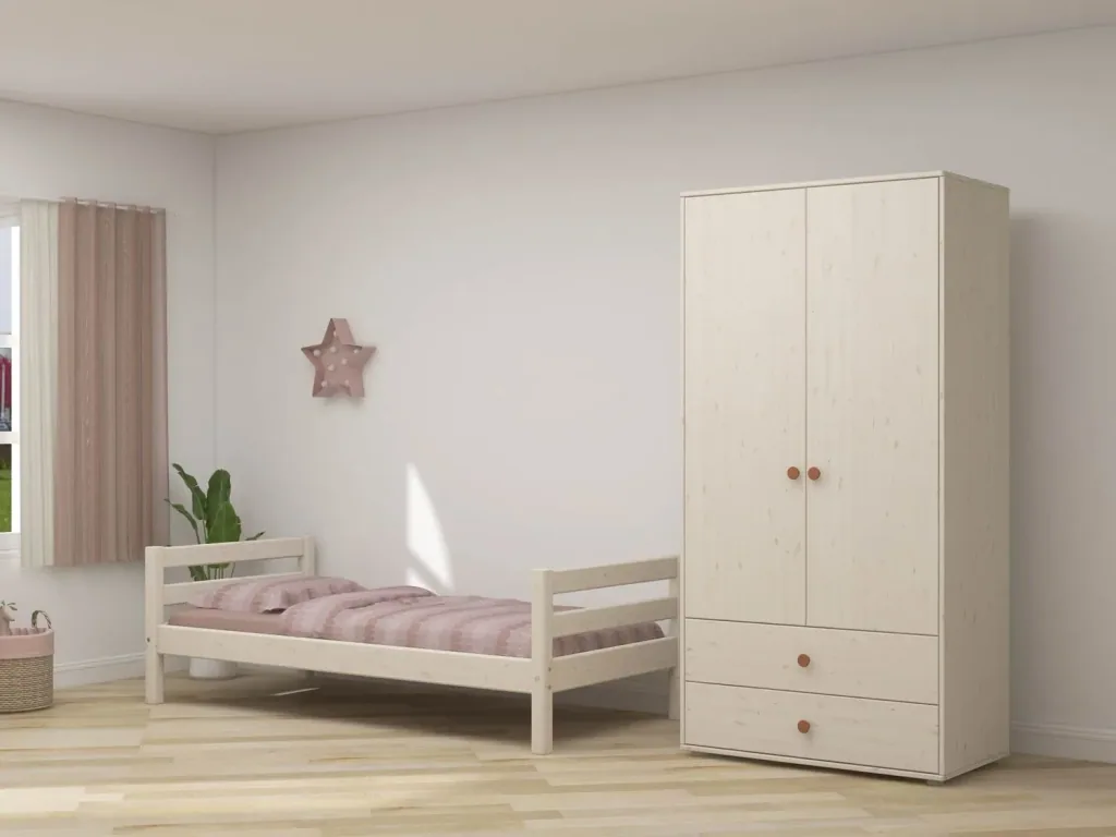 Flexa Kleiderschrank - Classic, mit 2 Türen und 2 Schubladen, 101,3x202,5 cm, Farbe: Weiß gekalkt / Weiß gekalkt / Rouge