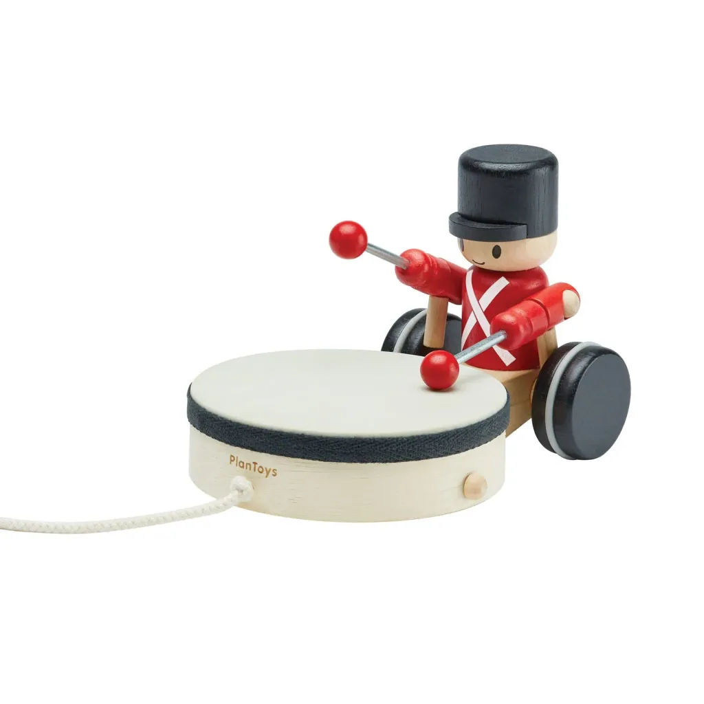 Plan Toys - Nachziehspielzeug - Trommler, Gummibaumholz