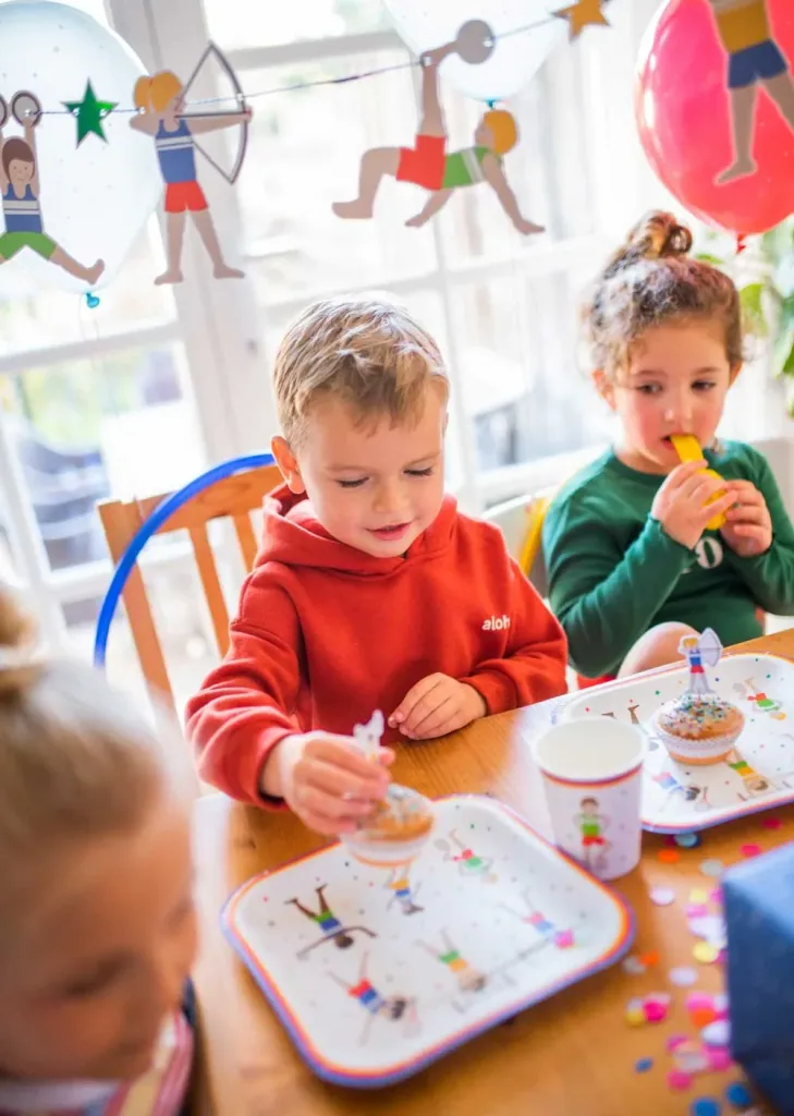 Ava & Yves Cupcake Set Athleten