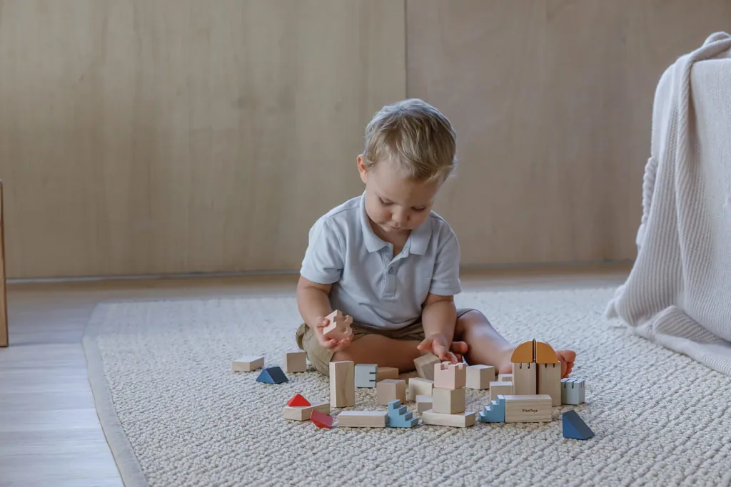 Plan Toys Bauklötze Orchard Holz bunt