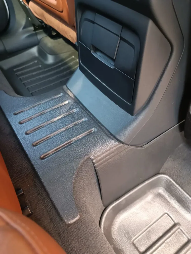 Gummifußmatten Audi Q5, 3D Fußmatten, passgenau, Audi Q5 8R (2008-2016)