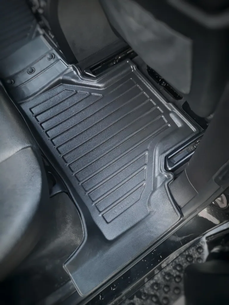 3D Gummifußmatten BMW X6 (E71) (2008-2014), passgenaue, schmutzabweisende Fußmatten