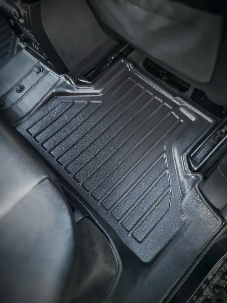 3D Gummifußmatten BMW X6 (E71) (2008-2014), passgenaue, schmutzabweisende Fußmatten