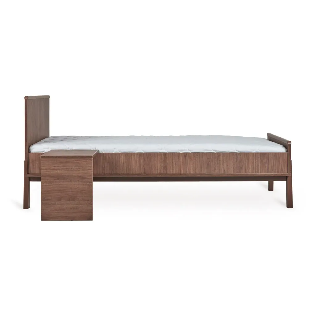 Quax Ashi Junior Kit 170x70 cm – Nachhaltiges Umbauset für Ashi Babybett zum Juniorbett | Mit Nachttisch & Bettgitter-Option, Farbe: Kastanie