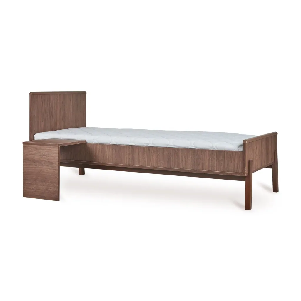 Quax Ashi Junior Kit 170x70 cm – Nachhaltiges Umbauset für Ashi Babybett zum Juniorbett | Mit Nachttisch & Bettgitter-Option, Farbe: Kastanie