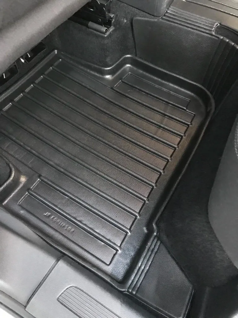 Gummifußmatten Auto für Volkswagen Tiguan II (2015-2024), 3D, passgenau, mit hohem Rand, geruchlos