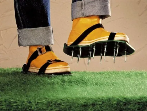 Rasenlüfterschuhe