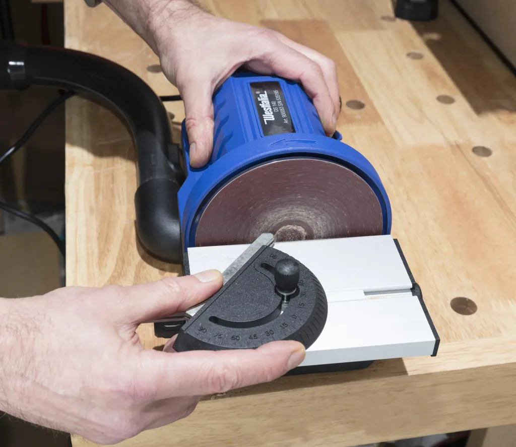 Tellerschleifer mit Gehrungswinkel, 140 Watt