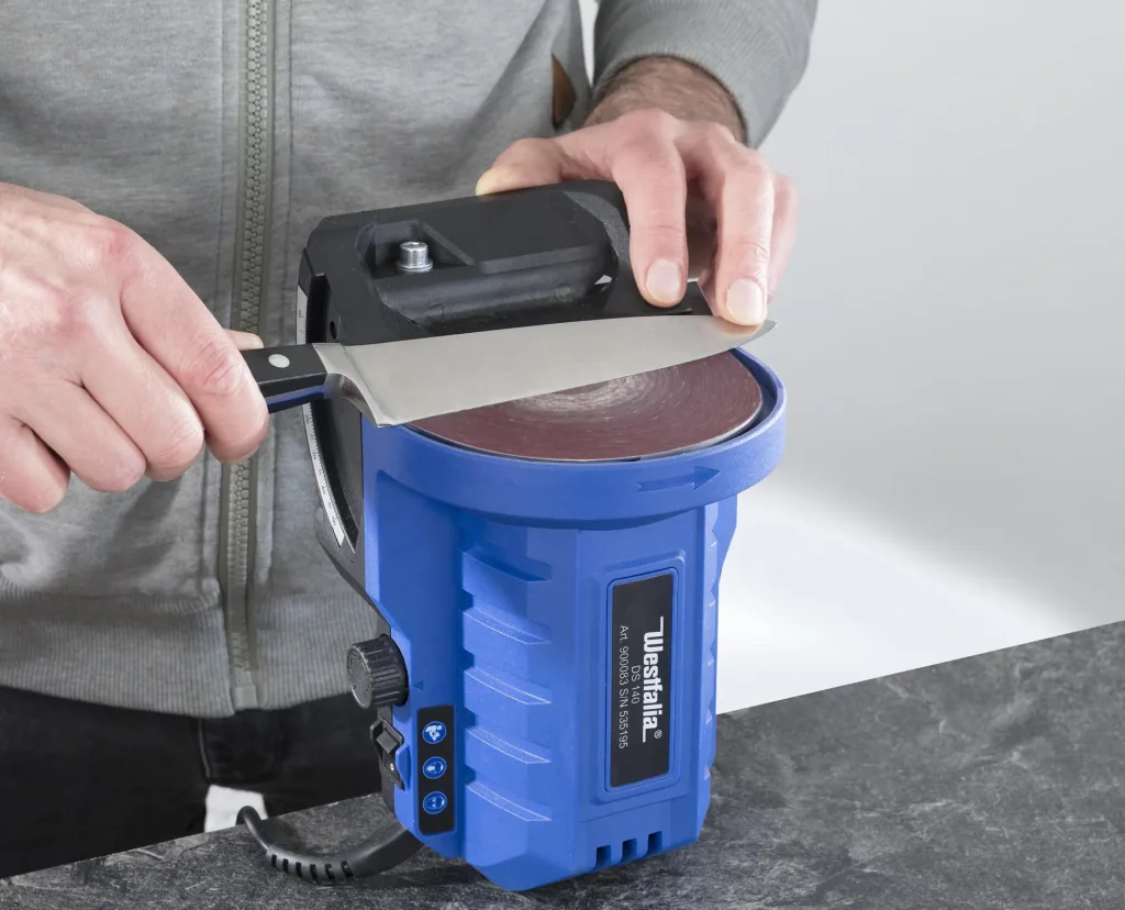 Tellerschleifer mit Gehrungswinkel, 140 Watt