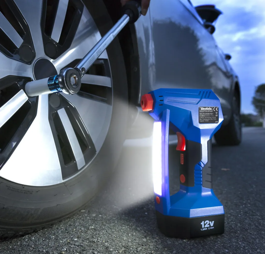 12 Volt Akku Druckluftpumpe - mit Arbeits- und Warnleuchte - "Hybrid"