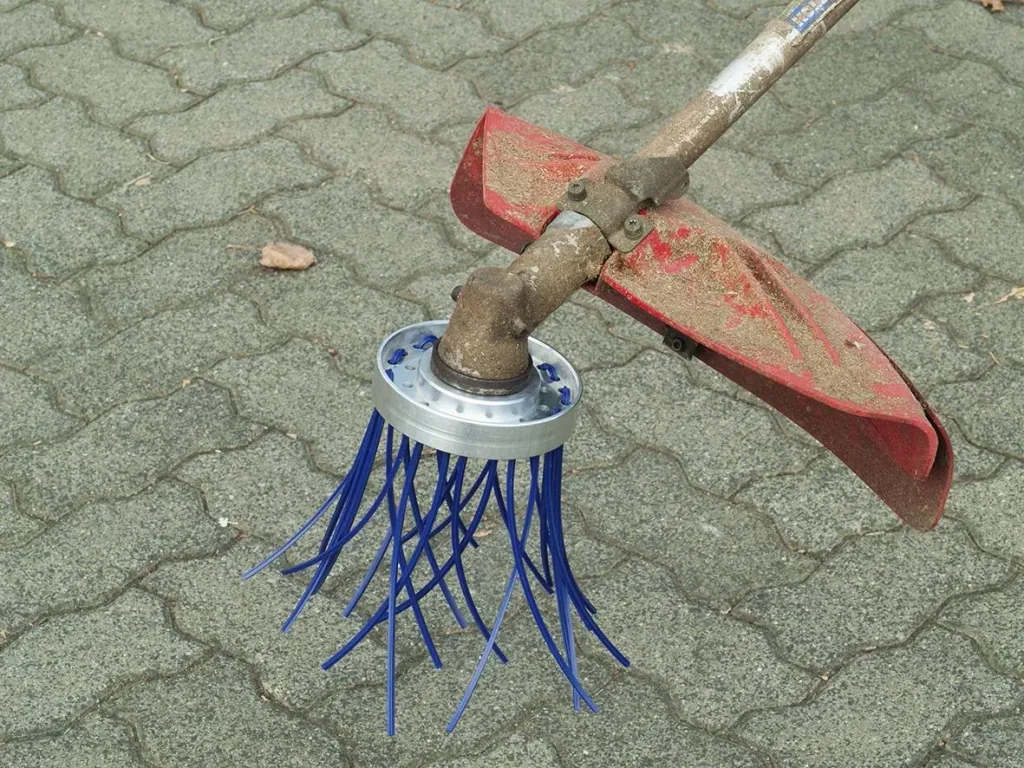 Wildkrautbürste Octo