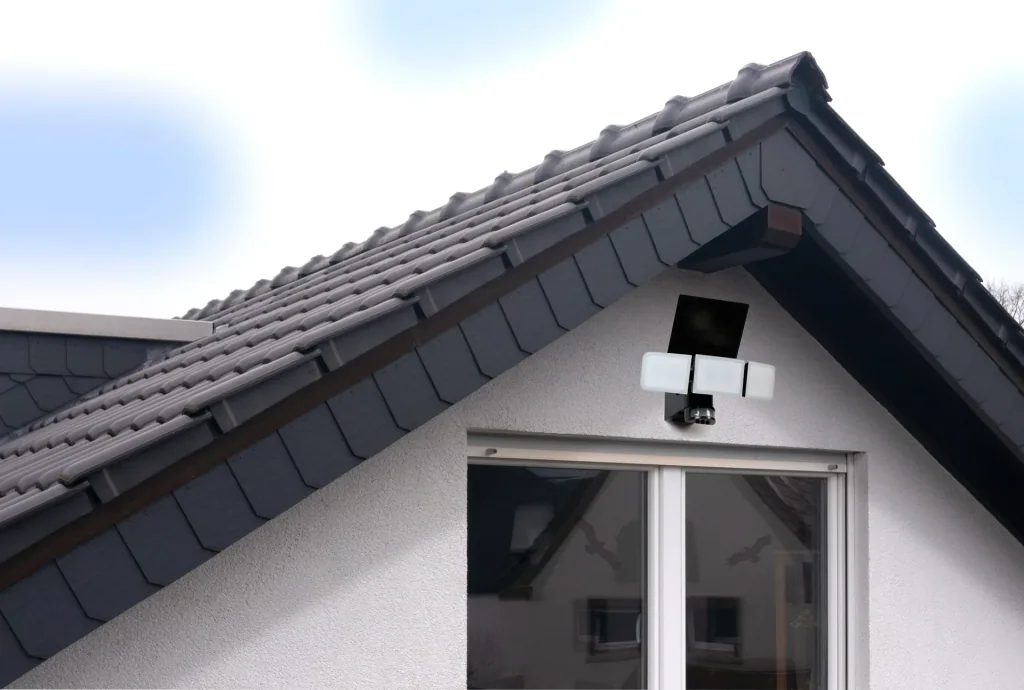 Solar LED Fluter mit Bewegungsmelder