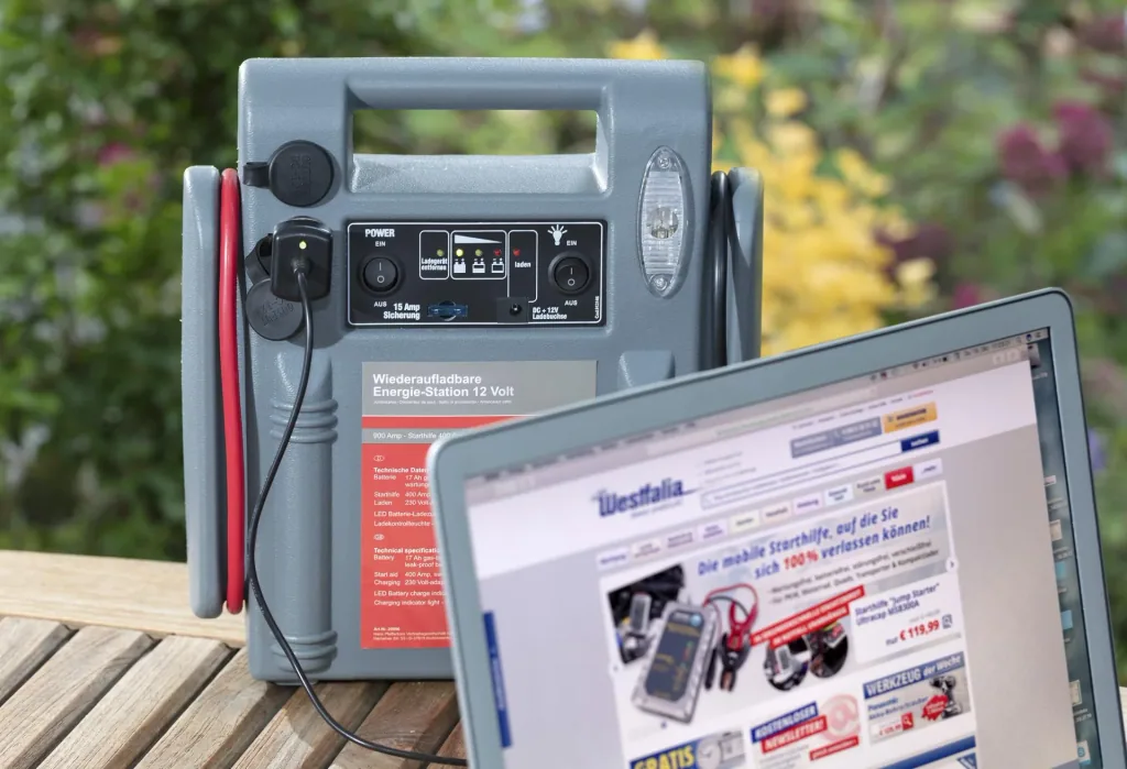 Powerpack 900 A - 15 AH - 12 Volt - 3 in 1 - Starthilfe - Arbeitsleuchte - Energie-Station