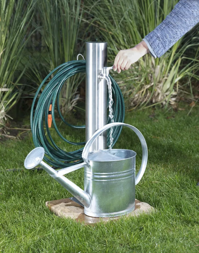 Wasserzapfsäule, inklusive Schlauchhalter + 2 Auslaufhähne, Edelstahl