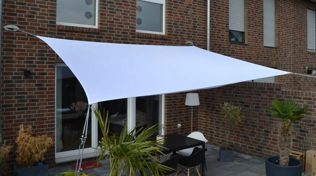 Viereck-Sonnensegel wasserabweisend weiss 300 x 400cm