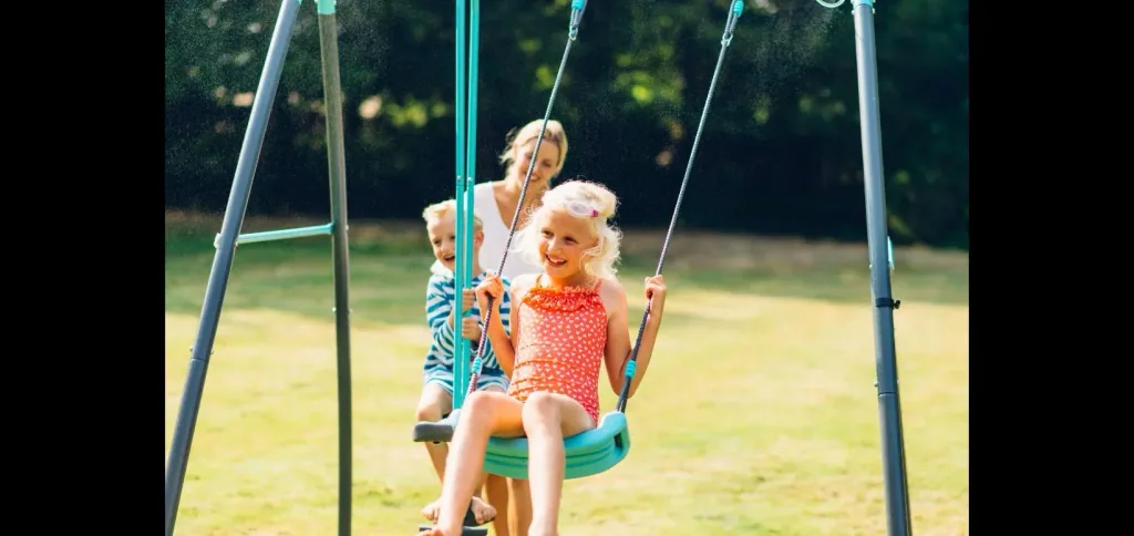 Premium Metall Schaukelset mit Nebelsprühfunktion, Outdoor-Schaukelset, Kinder, Einzelschaukel, Tellerwippe