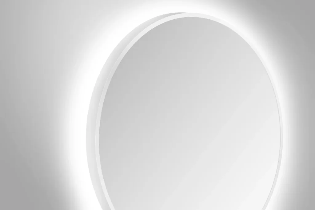 Dekorativer runder Wandspiegel mit indirekter LED Beleuchtung in weiß matt Ø 80 cm