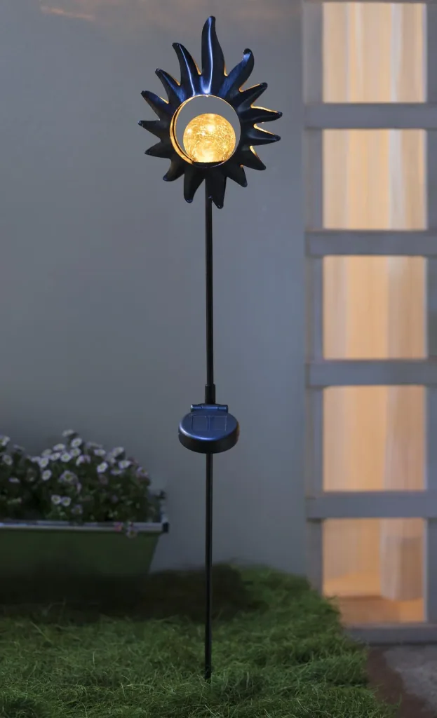 Solarleuchte "Sonne" mit orangefarbener LED