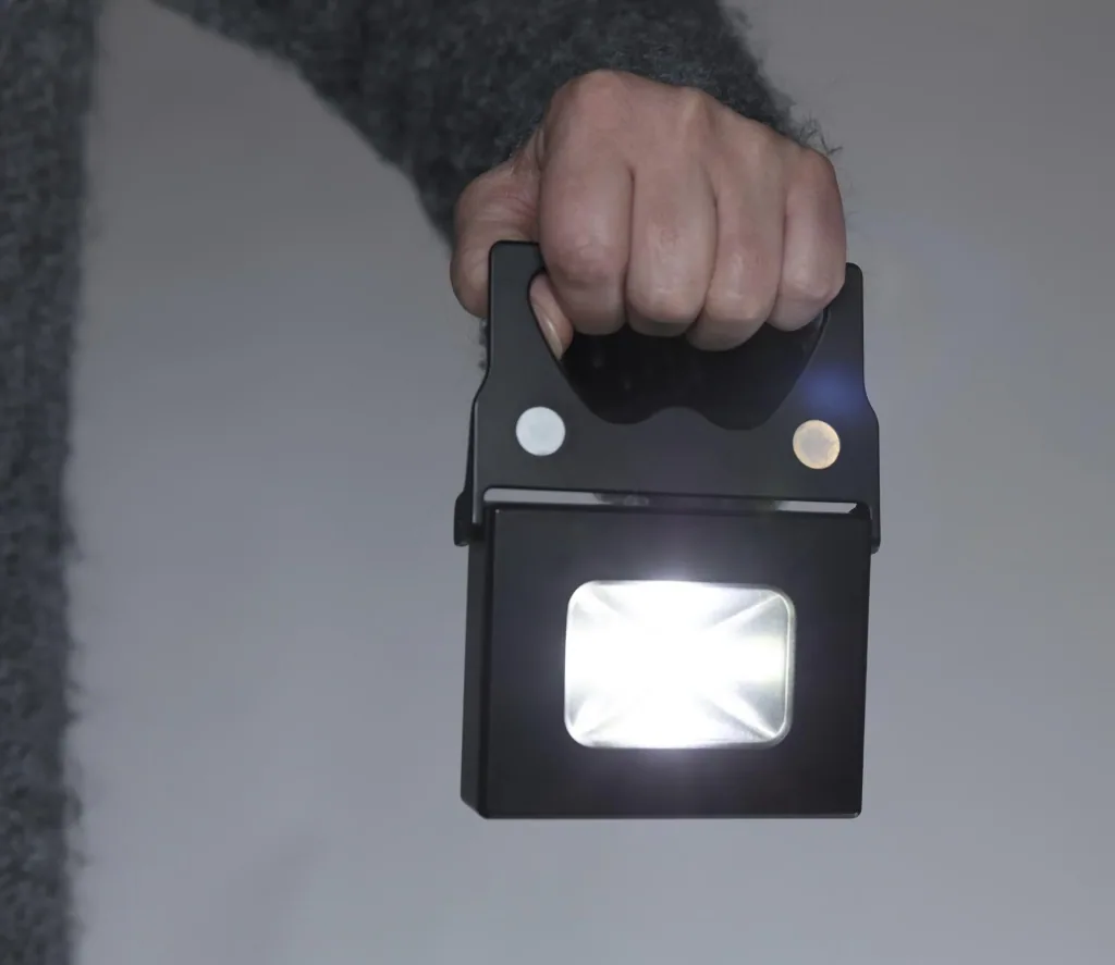 LED Akku Fluter mit Powerbank